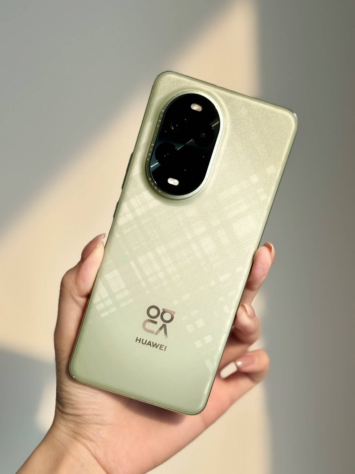 13系列和nova Flip引领情人节送礼潮流米乐体育M6直播平台时尚颜值“天生一对”nova(图8)